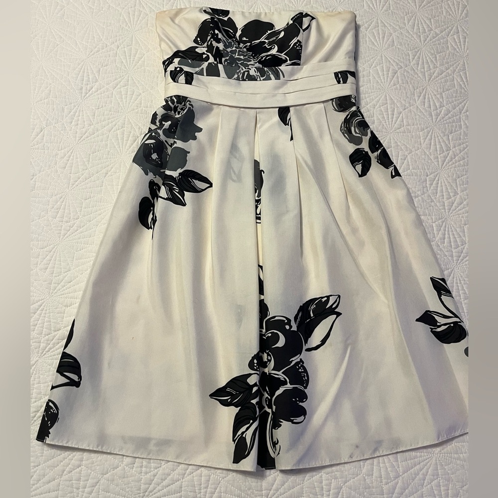🌻SALE 5/$50 or 10/$75🌻 Ann Taylor Formal Dress
